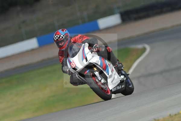 Motorcycle action photographs;donington;donington park leicestershire;donington photographs;event digital images;eventdigitalimages;no limits trackday;peter wileman photography;trackday;trackday digital images;trackday photos