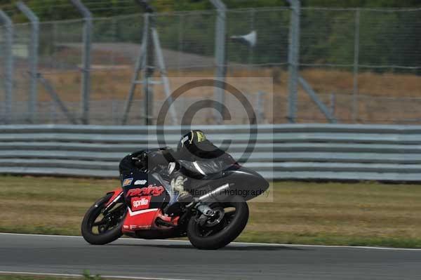 Motorcycle action photographs;donington;donington park leicestershire;donington photographs;event digital images;eventdigitalimages;no limits trackday;peter wileman photography;trackday;trackday digital images;trackday photos