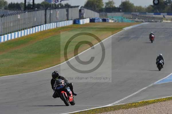 Motorcycle action photographs;donington;donington park leicestershire;donington photographs;event digital images;eventdigitalimages;no limits trackday;peter wileman photography;trackday;trackday digital images;trackday photos