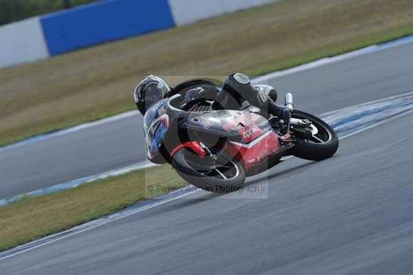 Motorcycle action photographs;donington;donington park leicestershire;donington photographs;event digital images;eventdigitalimages;no limits trackday;peter wileman photography;trackday;trackday digital images;trackday photos