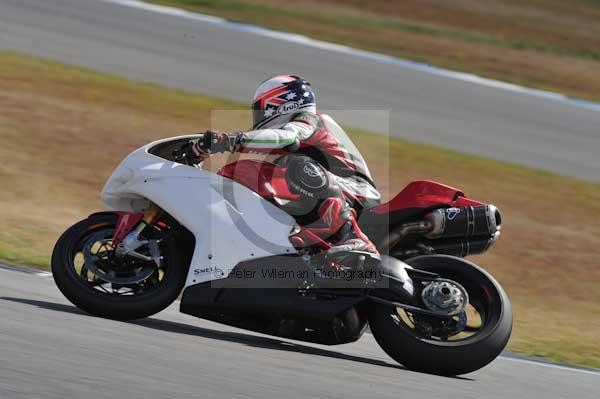 Motorcycle action photographs;donington;donington park leicestershire;donington photographs;event digital images;eventdigitalimages;no limits trackday;peter wileman photography;trackday;trackday digital images;trackday photos