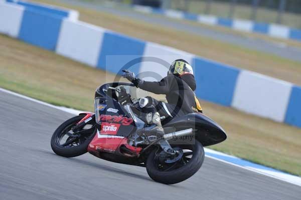 Motorcycle action photographs;donington;donington park leicestershire;donington photographs;event digital images;eventdigitalimages;no limits trackday;peter wileman photography;trackday;trackday digital images;trackday photos