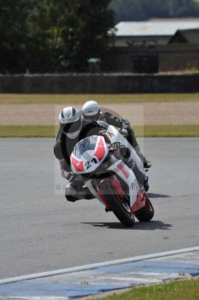 Motorcycle action photographs;donington;donington park leicestershire;donington photographs;event digital images;eventdigitalimages;no limits trackday;peter wileman photography;trackday;trackday digital images;trackday photos