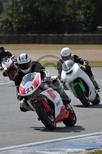 Motorcycle action photographs;donington;donington park leicestershire;donington photographs;event digital images;eventdigitalimages;no limits trackday;peter wileman photography;trackday;trackday digital images;trackday photos