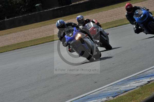 Motorcycle action photographs;donington;donington park leicestershire;donington photographs;event digital images;eventdigitalimages;no limits trackday;peter wileman photography;trackday;trackday digital images;trackday photos