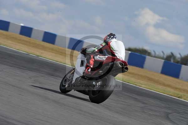 Motorcycle action photographs;donington;donington park leicestershire;donington photographs;event digital images;eventdigitalimages;no limits trackday;peter wileman photography;trackday;trackday digital images;trackday photos