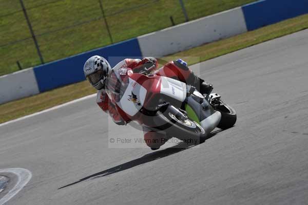 Motorcycle action photographs;donington;donington park leicestershire;donington photographs;event digital images;eventdigitalimages;no limits trackday;peter wileman photography;trackday;trackday digital images;trackday photos