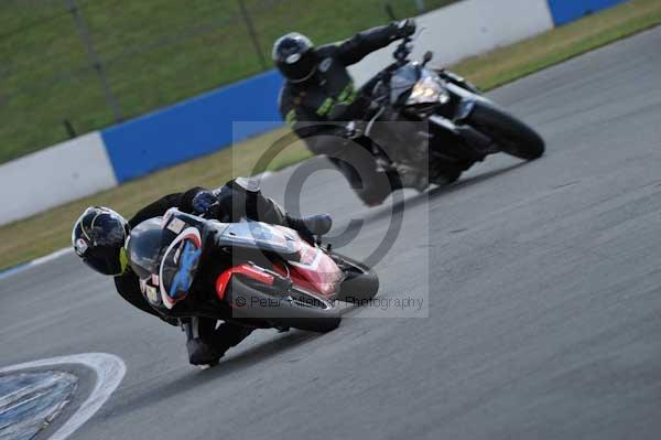 Motorcycle action photographs;donington;donington park leicestershire;donington photographs;event digital images;eventdigitalimages;no limits trackday;peter wileman photography;trackday;trackday digital images;trackday photos