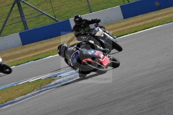 Motorcycle action photographs;donington;donington park leicestershire;donington photographs;event digital images;eventdigitalimages;no limits trackday;peter wileman photography;trackday;trackday digital images;trackday photos