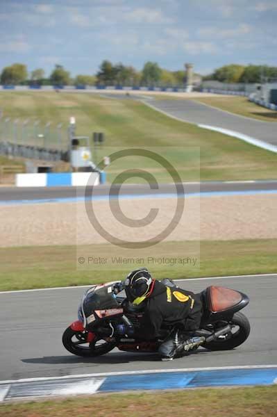 Motorcycle action photographs;donington;donington park leicestershire;donington photographs;event digital images;eventdigitalimages;no limits trackday;peter wileman photography;trackday;trackday digital images;trackday photos