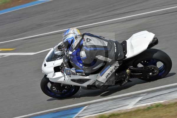 Motorcycle action photographs;donington;donington park leicestershire;donington photographs;event digital images;eventdigitalimages;no limits trackday;peter wileman photography;trackday;trackday digital images;trackday photos