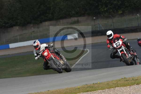 Motorcycle action photographs;donington;donington park leicestershire;donington photographs;event digital images;eventdigitalimages;no limits trackday;peter wileman photography;trackday;trackday digital images;trackday photos