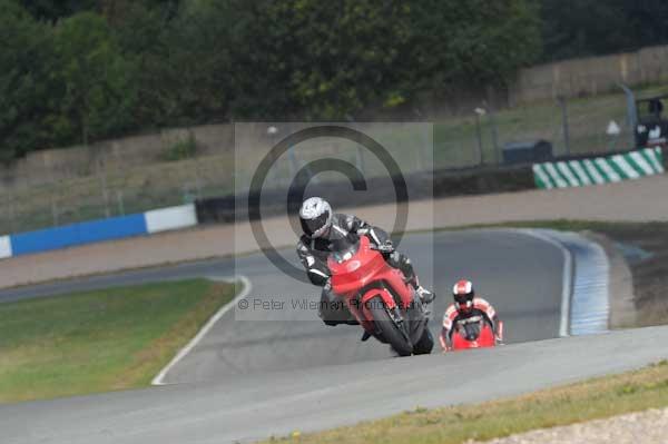 Motorcycle action photographs;donington;donington park leicestershire;donington photographs;event digital images;eventdigitalimages;no limits trackday;peter wileman photography;trackday;trackday digital images;trackday photos