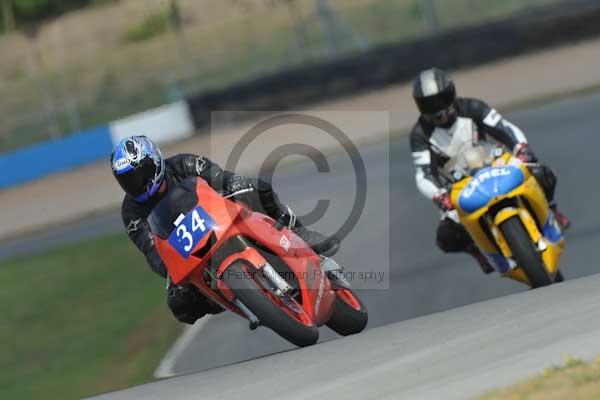 Motorcycle action photographs;donington;donington park leicestershire;donington photographs;event digital images;eventdigitalimages;no limits trackday;peter wileman photography;trackday;trackday digital images;trackday photos