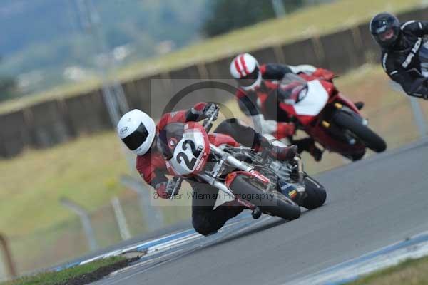 Motorcycle action photographs;donington;donington park leicestershire;donington photographs;event digital images;eventdigitalimages;no limits trackday;peter wileman photography;trackday;trackday digital images;trackday photos