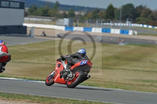 Motorcycle action photographs;donington;donington park leicestershire;donington photographs;event digital images;eventdigitalimages;no limits trackday;peter wileman photography;trackday;trackday digital images;trackday photos