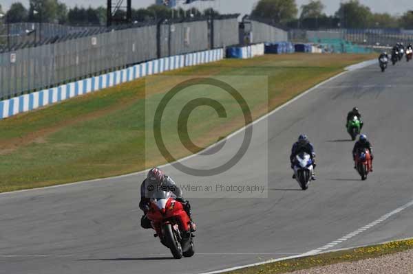 Motorcycle action photographs;donington;donington park leicestershire;donington photographs;event digital images;eventdigitalimages;no limits trackday;peter wileman photography;trackday;trackday digital images;trackday photos