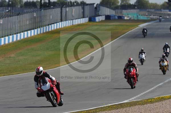 Motorcycle action photographs;donington;donington park leicestershire;donington photographs;event digital images;eventdigitalimages;no limits trackday;peter wileman photography;trackday;trackday digital images;trackday photos