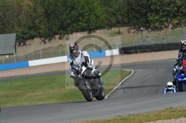 Motorcycle action photographs;donington;donington park leicestershire;donington photographs;event digital images;eventdigitalimages;no limits trackday;peter wileman photography;trackday;trackday digital images;trackday photos