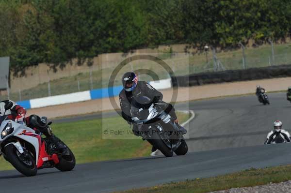 Motorcycle action photographs;donington;donington park leicestershire;donington photographs;event digital images;eventdigitalimages;no limits trackday;peter wileman photography;trackday;trackday digital images;trackday photos