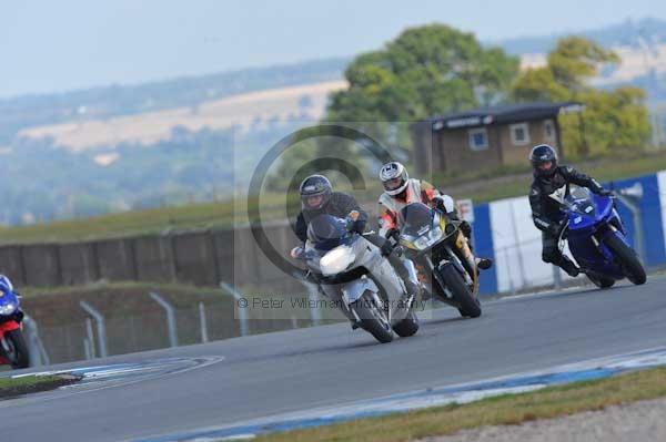 Motorcycle action photographs;donington;donington park leicestershire;donington photographs;event digital images;eventdigitalimages;no limits trackday;peter wileman photography;trackday;trackday digital images;trackday photos