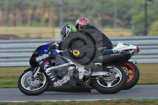 Motorcycle action photographs;donington;donington park leicestershire;donington photographs;event digital images;eventdigitalimages;no limits trackday;peter wileman photography;trackday;trackday digital images;trackday photos