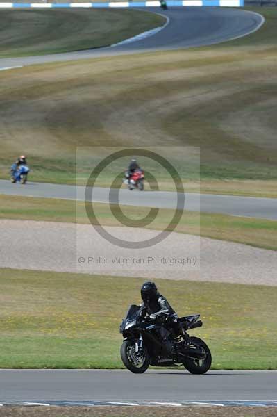 Motorcycle action photographs;donington;donington park leicestershire;donington photographs;event digital images;eventdigitalimages;no limits trackday;peter wileman photography;trackday;trackday digital images;trackday photos