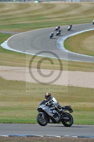 Motorcycle action photographs;donington;donington park leicestershire;donington photographs;event digital images;eventdigitalimages;no limits trackday;peter wileman photography;trackday;trackday digital images;trackday photos