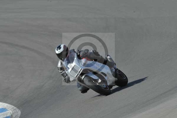 Motorcycle action photographs;donington;donington park leicestershire;donington photographs;event digital images;eventdigitalimages;no limits trackday;peter wileman photography;trackday;trackday digital images;trackday photos