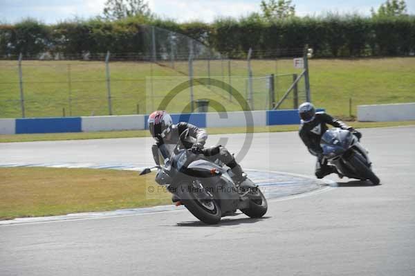 Motorcycle action photographs;donington;donington park leicestershire;donington photographs;event digital images;eventdigitalimages;no limits trackday;peter wileman photography;trackday;trackday digital images;trackday photos