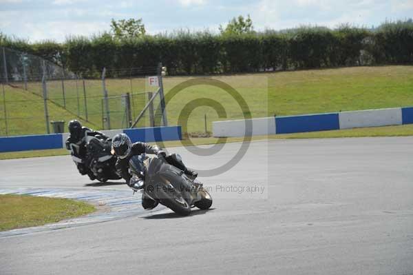 Motorcycle action photographs;donington;donington park leicestershire;donington photographs;event digital images;eventdigitalimages;no limits trackday;peter wileman photography;trackday;trackday digital images;trackday photos