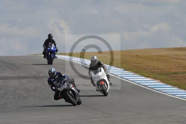 Motorcycle action photographs;donington;donington park leicestershire;donington photographs;event digital images;eventdigitalimages;no limits trackday;peter wileman photography;trackday;trackday digital images;trackday photos