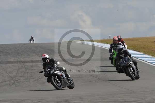 Motorcycle action photographs;donington;donington park leicestershire;donington photographs;event digital images;eventdigitalimages;no limits trackday;peter wileman photography;trackday;trackday digital images;trackday photos