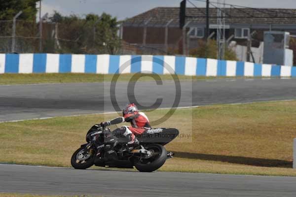 Motorcycle action photographs;donington;donington park leicestershire;donington photographs;event digital images;eventdigitalimages;no limits trackday;peter wileman photography;trackday;trackday digital images;trackday photos