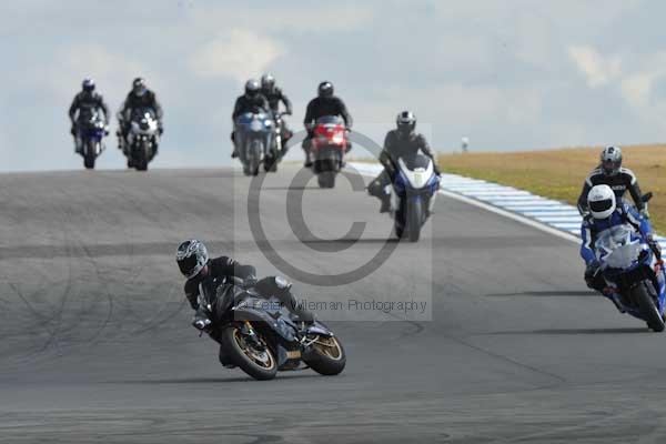 Motorcycle action photographs;donington;donington park leicestershire;donington photographs;event digital images;eventdigitalimages;no limits trackday;peter wileman photography;trackday;trackday digital images;trackday photos