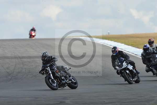 Motorcycle action photographs;donington;donington park leicestershire;donington photographs;event digital images;eventdigitalimages;no limits trackday;peter wileman photography;trackday;trackday digital images;trackday photos