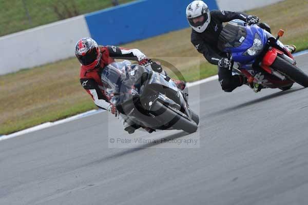 Motorcycle action photographs;donington;donington park leicestershire;donington photographs;event digital images;eventdigitalimages;no limits trackday;peter wileman photography;trackday;trackday digital images;trackday photos