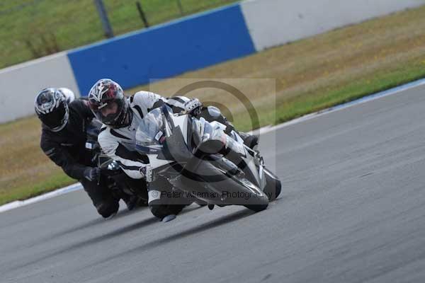 Motorcycle action photographs;donington;donington park leicestershire;donington photographs;event digital images;eventdigitalimages;no limits trackday;peter wileman photography;trackday;trackday digital images;trackday photos