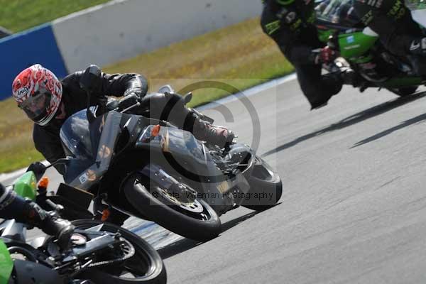 Motorcycle action photographs;donington;donington park leicestershire;donington photographs;event digital images;eventdigitalimages;no limits trackday;peter wileman photography;trackday;trackday digital images;trackday photos