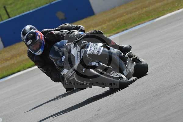 Motorcycle action photographs;donington;donington park leicestershire;donington photographs;event digital images;eventdigitalimages;no limits trackday;peter wileman photography;trackday;trackday digital images;trackday photos