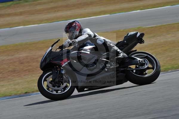 Motorcycle action photographs;donington;donington park leicestershire;donington photographs;event digital images;eventdigitalimages;no limits trackday;peter wileman photography;trackday;trackday digital images;trackday photos