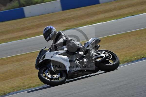 Motorcycle action photographs;donington;donington park leicestershire;donington photographs;event digital images;eventdigitalimages;no limits trackday;peter wileman photography;trackday;trackday digital images;trackday photos