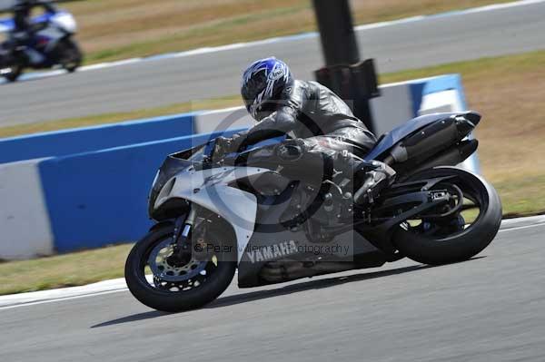 Motorcycle action photographs;donington;donington park leicestershire;donington photographs;event digital images;eventdigitalimages;no limits trackday;peter wileman photography;trackday;trackday digital images;trackday photos