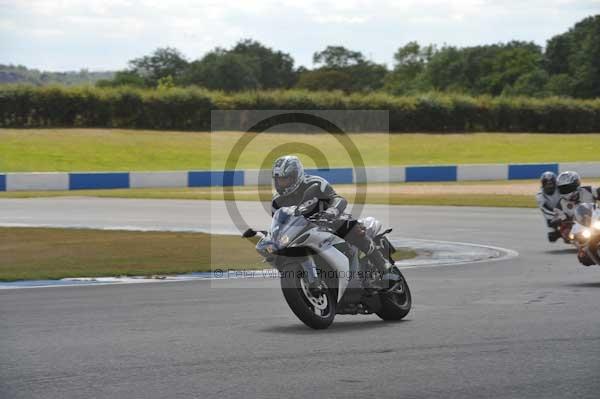 Motorcycle action photographs;donington;donington park leicestershire;donington photographs;event digital images;eventdigitalimages;no limits trackday;peter wileman photography;trackday;trackday digital images;trackday photos