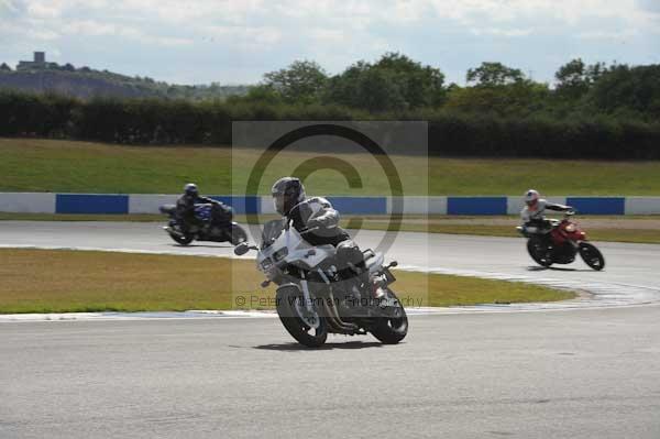 Motorcycle action photographs;donington;donington park leicestershire;donington photographs;event digital images;eventdigitalimages;no limits trackday;peter wileman photography;trackday;trackday digital images;trackday photos