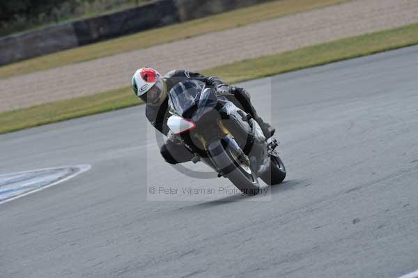 Motorcycle action photographs;donington;donington park leicestershire;donington photographs;event digital images;eventdigitalimages;no limits trackday;peter wileman photography;trackday;trackday digital images;trackday photos