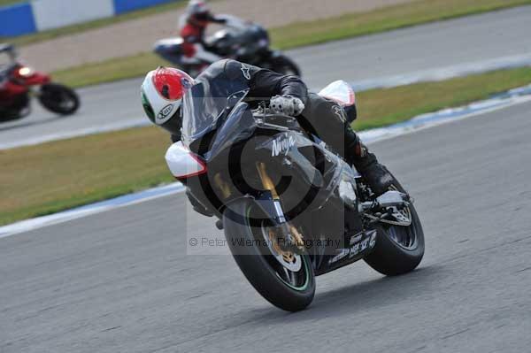 Motorcycle action photographs;donington;donington park leicestershire;donington photographs;event digital images;eventdigitalimages;no limits trackday;peter wileman photography;trackday;trackday digital images;trackday photos