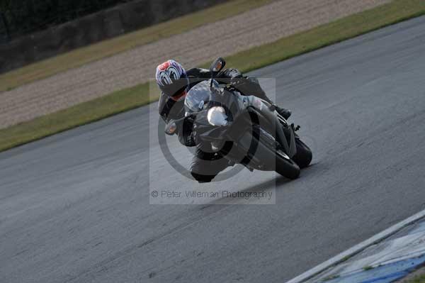 Motorcycle action photographs;donington;donington park leicestershire;donington photographs;event digital images;eventdigitalimages;no limits trackday;peter wileman photography;trackday;trackday digital images;trackday photos