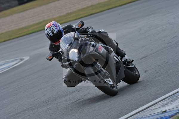 Motorcycle action photographs;donington;donington park leicestershire;donington photographs;event digital images;eventdigitalimages;no limits trackday;peter wileman photography;trackday;trackday digital images;trackday photos