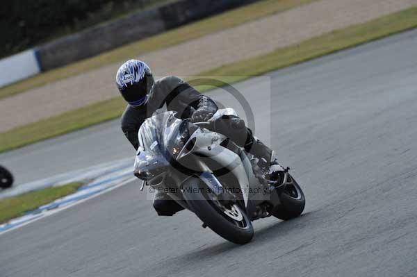 Motorcycle action photographs;donington;donington park leicestershire;donington photographs;event digital images;eventdigitalimages;no limits trackday;peter wileman photography;trackday;trackday digital images;trackday photos